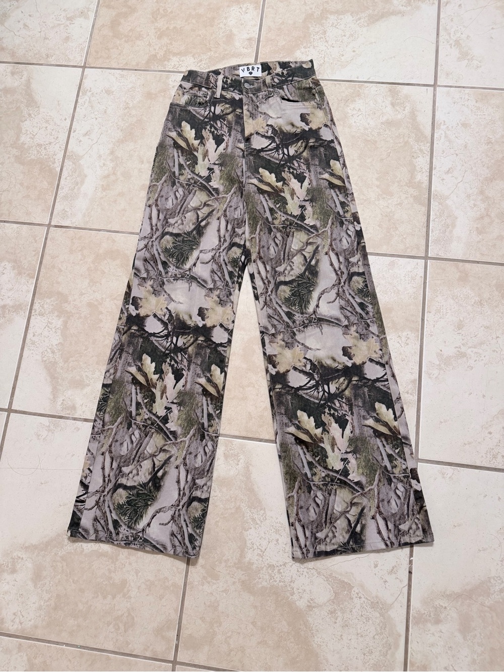Vibrant VBRT High Rise Cargo Print Denim